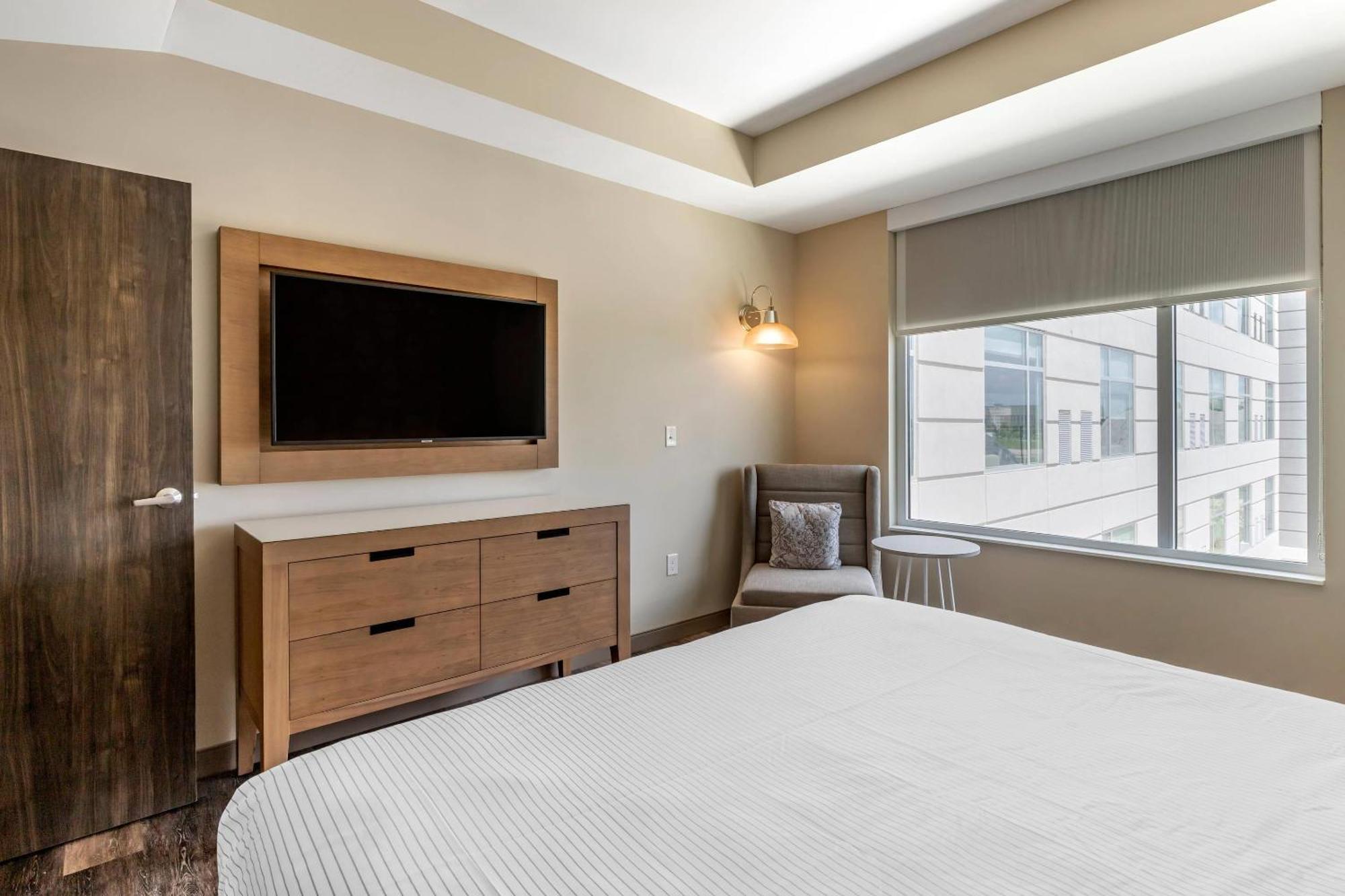 Cambria Hotel Greenville Exterior photo